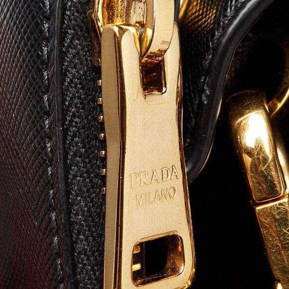 Prada Black Saffiano Leather Crocodile Double Zip Small Tote Bag - Picture 9 of 12